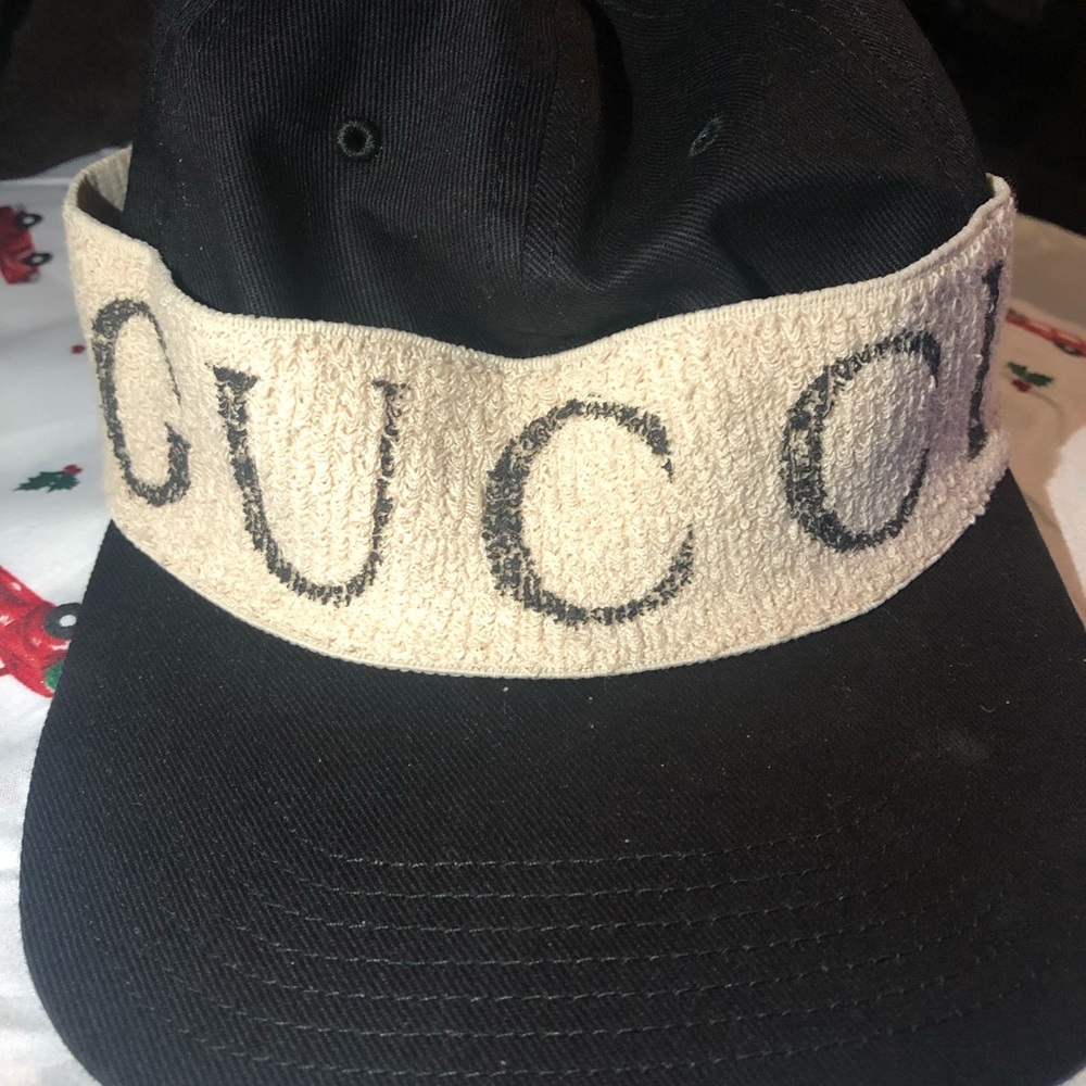 GUCCI hat size L